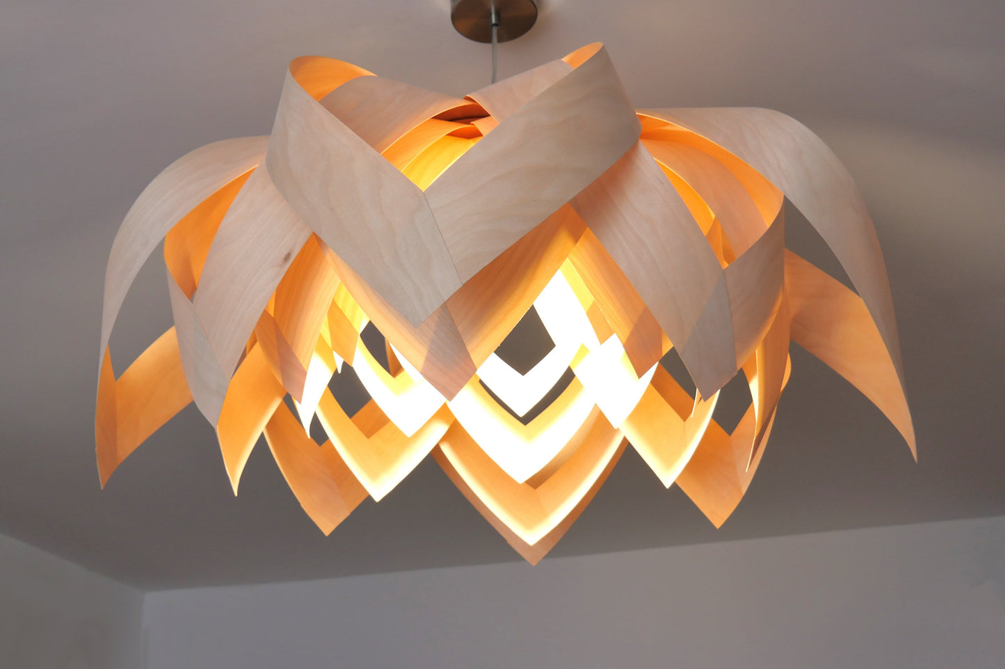 L18B, 90cm Handmade pendant lamp from birch veneer.