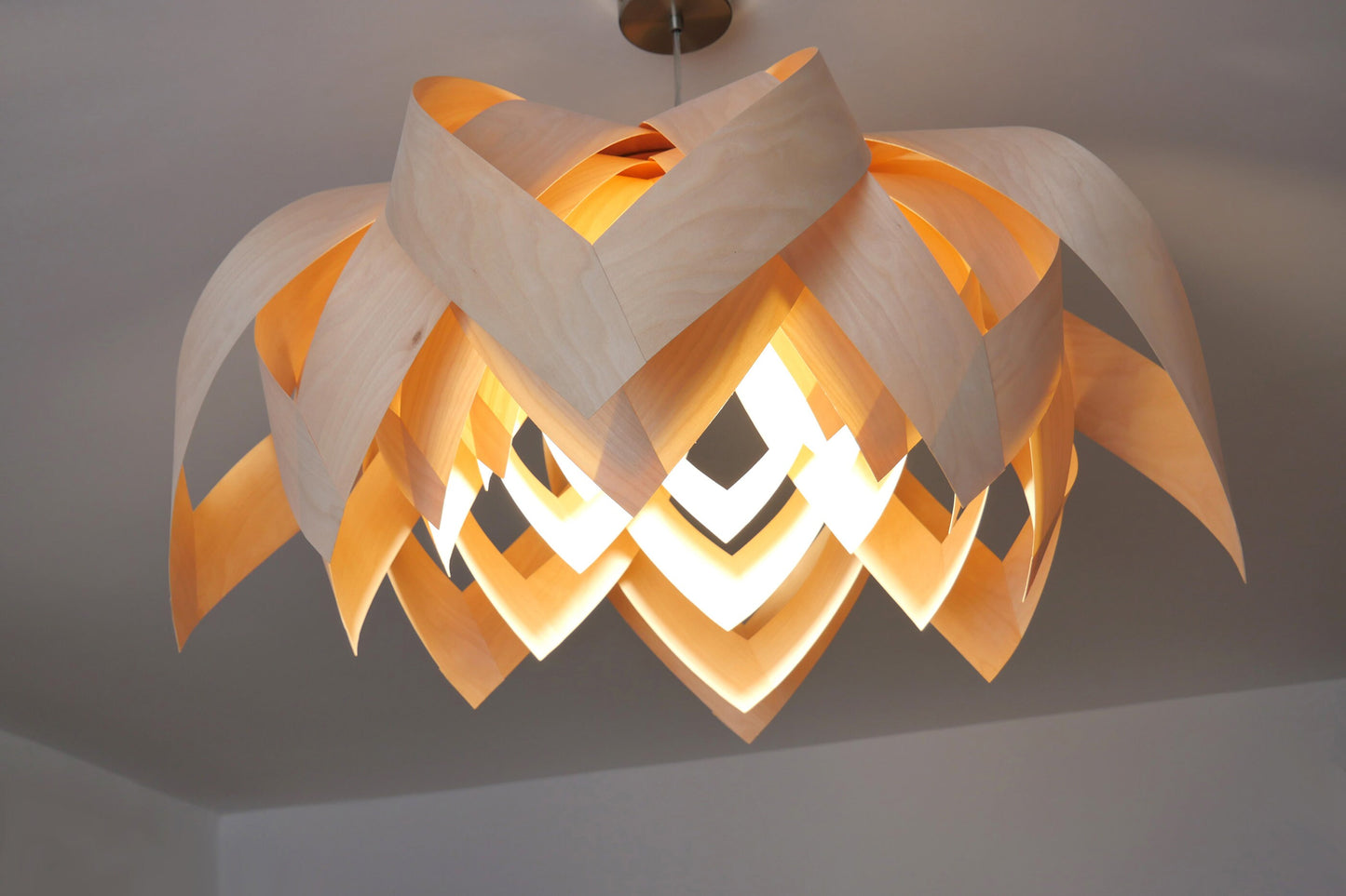 L18B, 90cm Handmade pendant lamp from birch veneer.